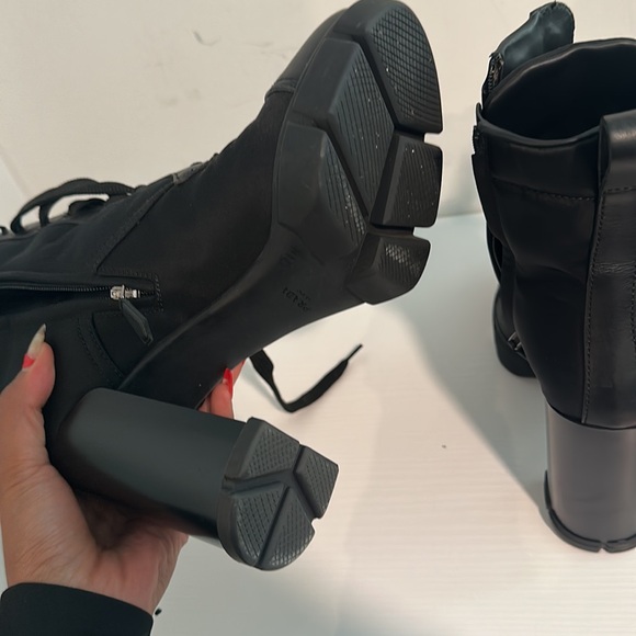 Prada boot heels size 40 US9 - Picture 3 of 3